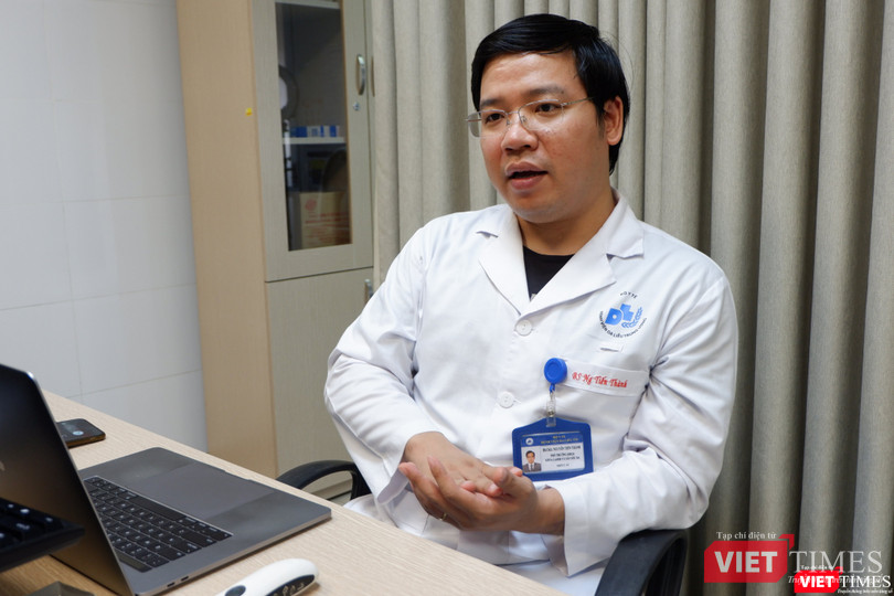 BSCKII. Nguyễn Tiến Thành – Phó trưởng Khoa Laser và săn sóc da, Bệnh viện Da liễu Trung ương (Ảnh: Minh Thúy) BSCKII. Nguyễn Tiến Thành – Phó trưởng Khoa Laser và săn sóc da, Bệnh viện Da liễu Trung ương (Ảnh: Minh Thúy)