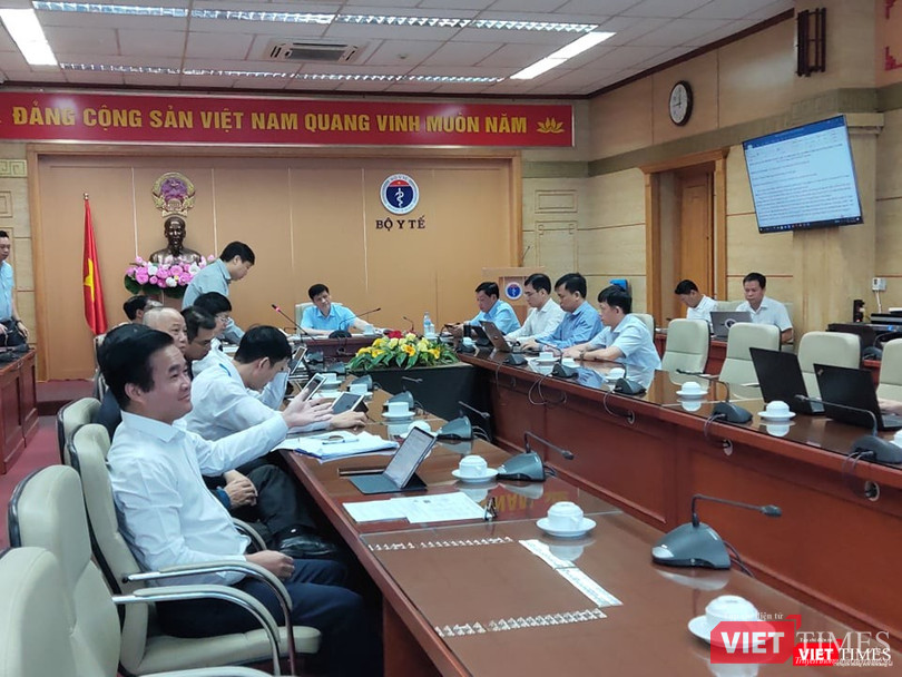 Quyền Bộ trưởng Bộ Y tế Nguyễn Thanh Long chủ trì cuộc họp trực tuyến về công tác phòng, chống dịch COVID-19 (Ảnh: Minh Thúy) Quyền Bộ trưởng Bộ Y tế Nguyễn Thanh Long chủ trì cuộc họp trực tuyến về công tác phòng, chống dịch COVID-19 (Ảnh: Minh Thúy)