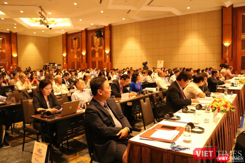 Các đại biểu tham dự hội nghị Các đại biểu tham dự hội nghị