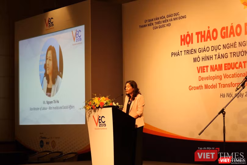 Bà Nguyễn Thị Hà - Thứ trưởng Bộ Lao động thương binh và xã hội