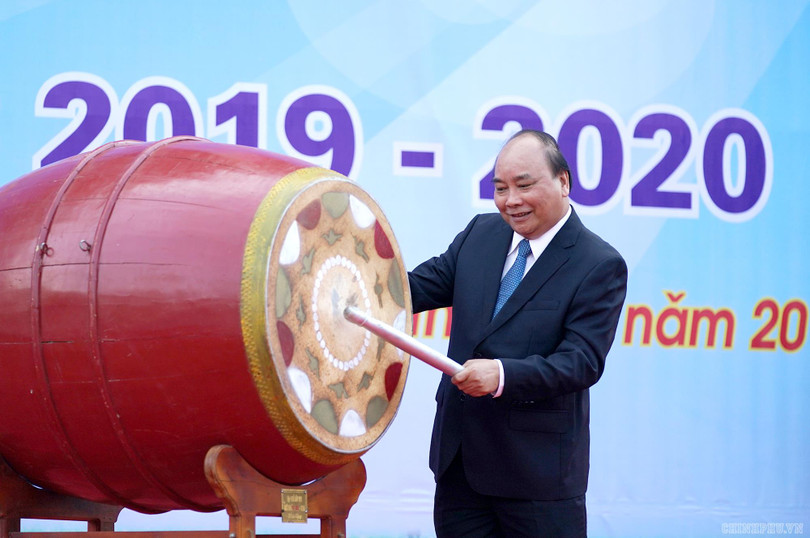 Thủ tướng Chính phủ Nguyễn Xuân Phúc dự lễ khai giảng năm học mới tại Trường THPT Sơn Tây (Hà Nội)