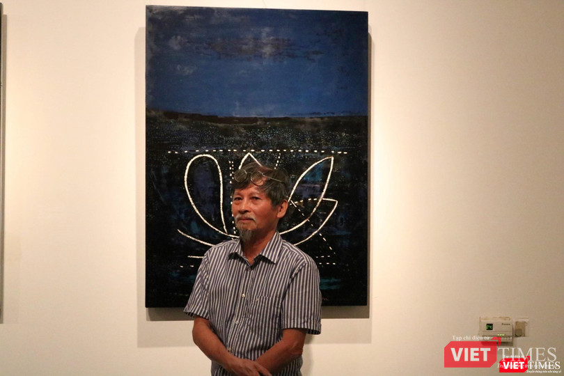 Họa sĩ Lý Trực Sơn với bức tranh "Vô đề"