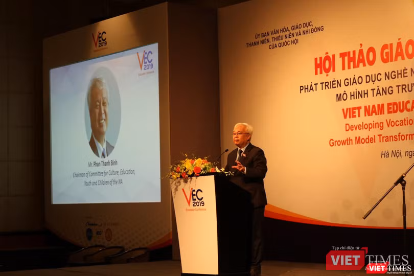 Ông Phan Thanh Bình - Chủ nhiệm Ủy ban Văn hóa, Giáo dục, Thanh niên, Thiếu niên và Nhi đồng của Quốc hội