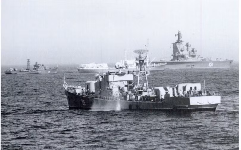 Tàu chiến của Liên Xô trong khu vực Địa Trung Hải.