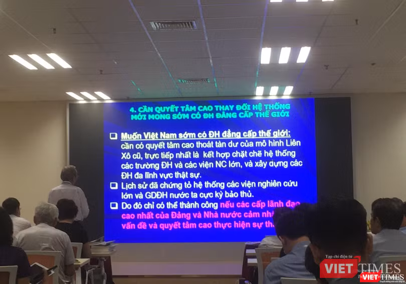 Hướng tiếp cận xây dựng chiến lược phát triển giáo dục nghề nghiệp đáp ứng nhu cầu nhân lực giai đoạn 2011-2030. Ảnh: Minh Thúy
