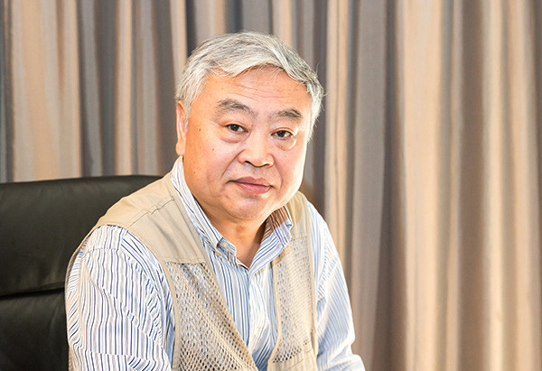 Nhà sử học Trung Quốc Thẩm Chí Hoa gọi Triều Tiên là một "địch thủ tiềm tàng".