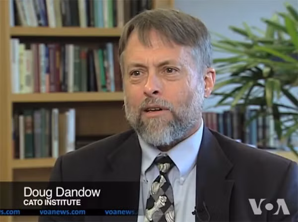 Ông Doug Bandow, cựu trợ lý đặc biệt của Tổng thống Hoa Kỳ Ronald Reagan.