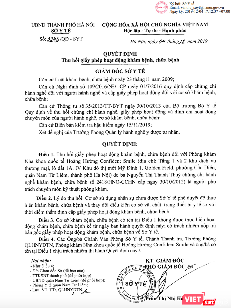 Quyết định thu hồi giấy phép hoạt động khám bệnh, chữa bệnh của Sở Y tế Hà Nội đối với phòng khám Nha khoa quốc tế Hoàng Hường Confident Smile (Ảnh: Minh Thúy)