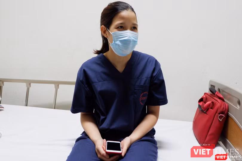 BS. Nguyễn Thị Hồng - Khoa Ngoại sản, Bệnh viện Bệnh Nhiệt đới Trung ương (Ảnh: Nhật Minh) BS. Nguyễn Thị Hồng - Khoa Ngoại sản, Bệnh viện Bệnh Nhiệt đới Trung ương (Ảnh: Nhật Minh)