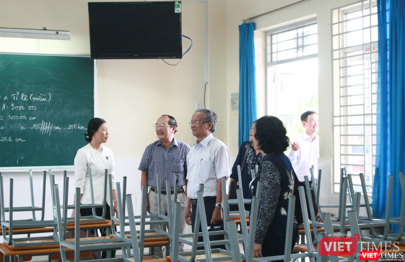 Đoàn khảo sát chất lượng giáo dục, cơ sở vật chất tại Trường THCS Hoàng Diệu Đoàn khảo sát tại Trường THCS Hoàng Diệu