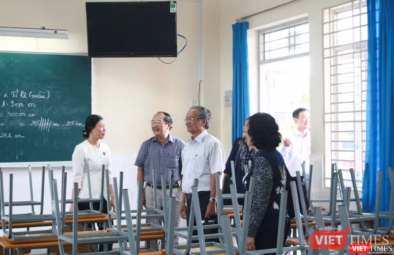 Đoàn khảo sát tại Trường THCS Hoàng Diệu