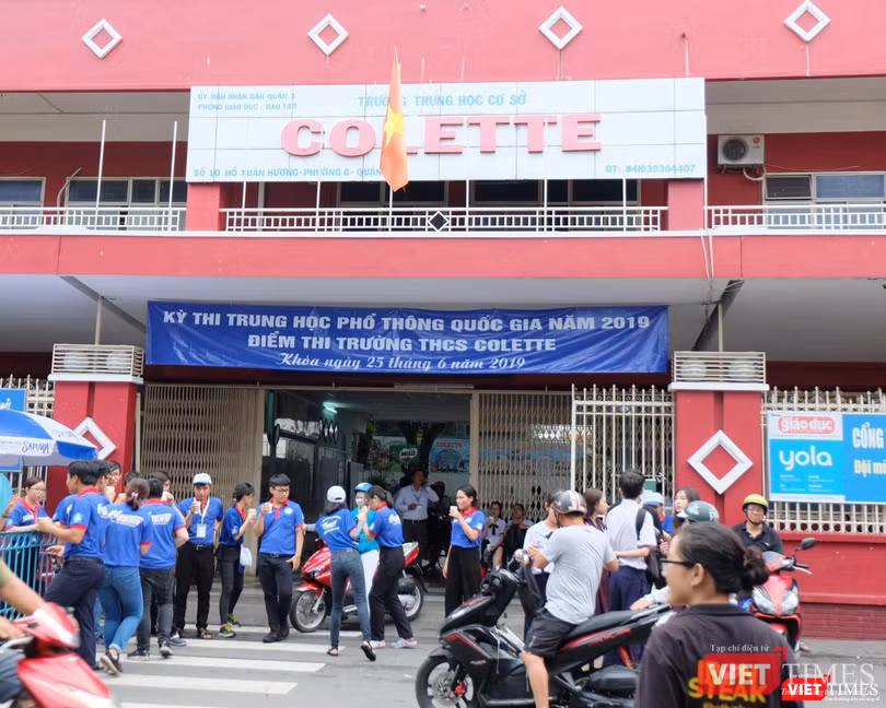 Trường THCS Colette (Quận 3) là một trong ba điểm thi xảy ra sự cố thiếu mã đề