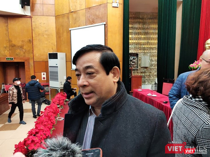 PGS. TS. Lương Ngọc Khuê trao đổi tại cuộc họp chiều ngày 5/2. Ảnh: Minh Thúy PGS. TS. Lương Ngọc Khuê trao đổi tại cuộc họp chiều ngày 5/2. Ảnh: Minh Thúy