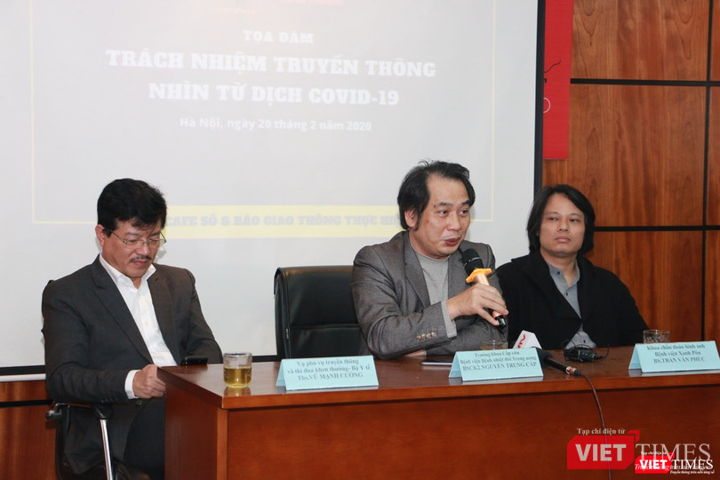 ThS. BS. Nguyễn Trung Cấp chia sẻ về tình hình dịch COVID-19. Ảnh: Đăng Khoa