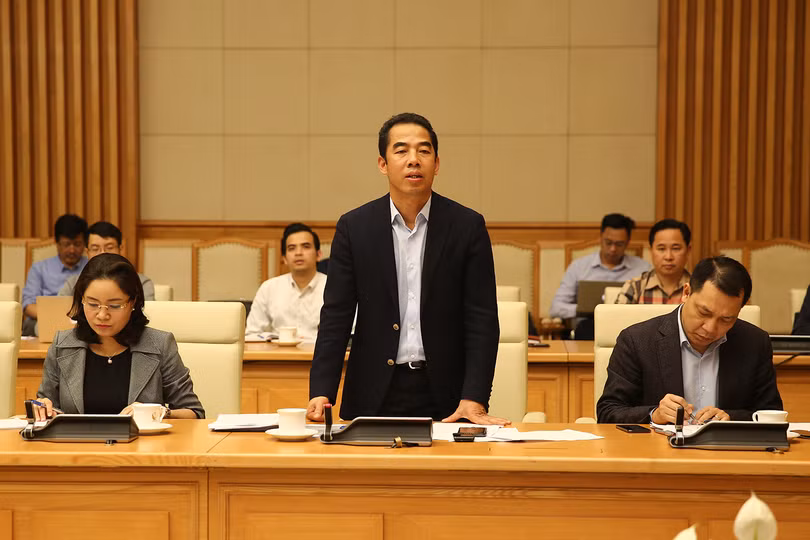 Thứ trưởng Bộ Ngoại giao Tô Anh Dũng nói về việc tạm ngừng chính sách miễn thị thực cho công dân Hàn Quốc. Ảnh: VGP/Đình Nam Thứ trưởng Bộ Ngoại giao Tô Anh Dũng nói về việc tạm ngừng chính sách miễn thị thực cho công dân Hàn Quốc. Ảnh: VGP/Đình Nam