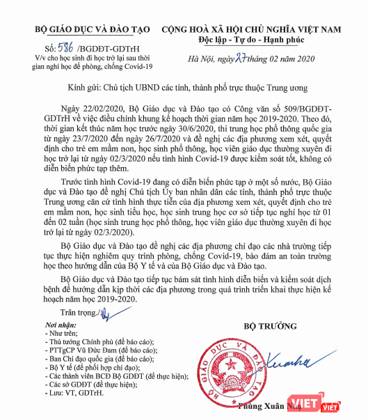 Công văn của Bộ GD&ĐT gửi Chủ tịch UBND các tỉnh, thành về việc cho học sinh đi học trở lại sau thời gian nghỉ học để phòng dịch COVID-19. Ảnh: Minh Thúy