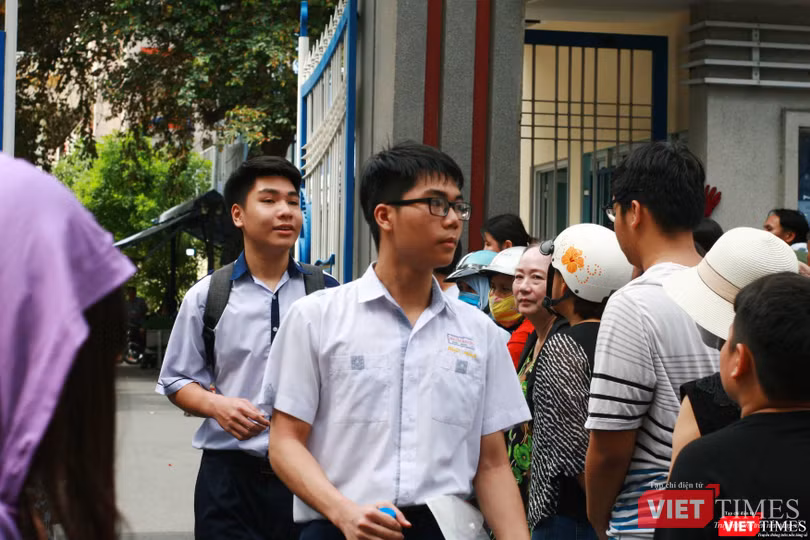 Kết thúc bài thi toán, chiều nay các thi sinh bước vào môn tiếng Anh với thời gian làm bài 90 phút