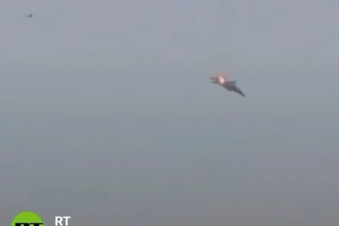 Máy bay quân sự Mỹ bốc cháy rơi ở Kuwait