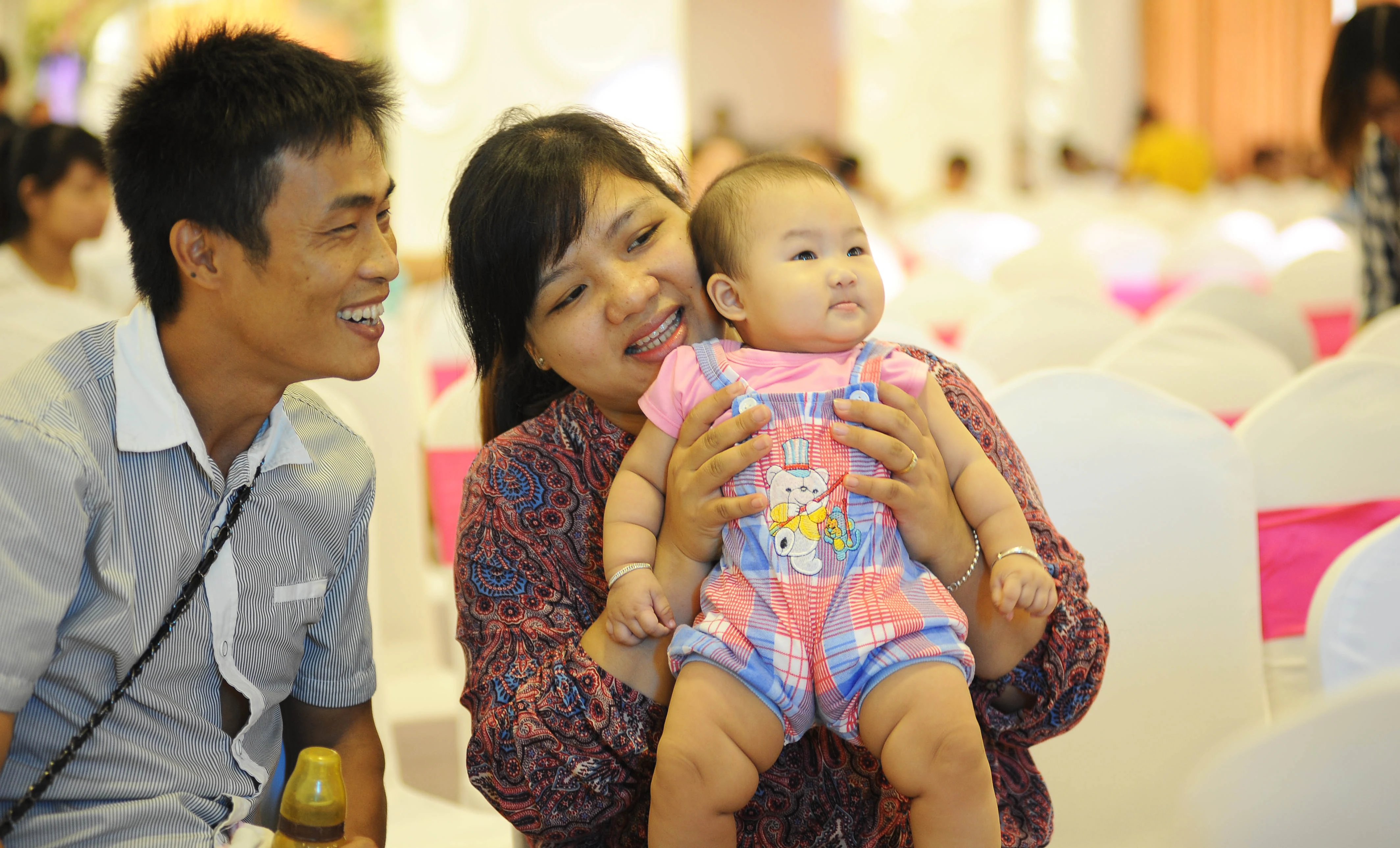 Tìm hạnh phúc cho người hiếm muộn