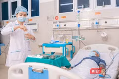 Hà Nội yêu cầu bác sĩ giỏi phải ưu tiên khám chữa cho người có thẻ BHYT