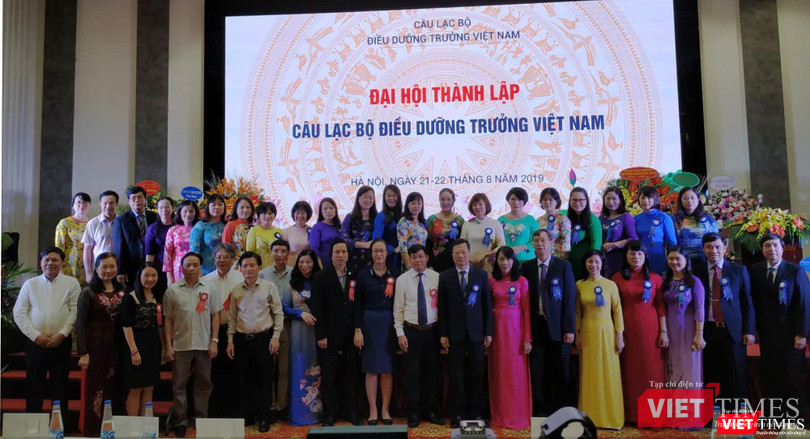 Ra mắt Ban thường vụ Câu lạc bộ Điều dưỡng trưởng Việt Nam.