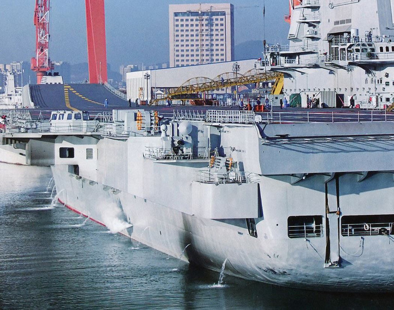 Cận cảnh tàu sân bay Thi Lang