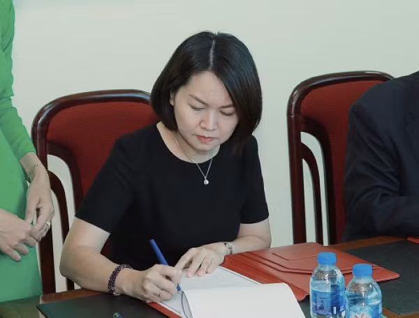 Bà Trần Việt Nga thực hiện các hoạt động liên kết, đẩy mạnh truyền thông về ATTP.