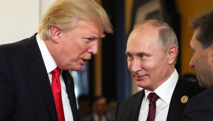 Kinh tế Nga có vẻ không có nhiều cơ hội, nhưng cũng ít nguy cơ trong Chiến tranh thương mại Mỹ-Trung hiện nay và trong cuộc Chiến tranh Lạnh Mỹ-Trung dự kiến sắp tới. Kinh tế Nga có vẻ không có nhiều cơ hội, nhưng cũng ít nguy cơ trong Chiến tranh thương mại Mỹ-Trung hiện nay và trong cuộc Chiến tranh Lạnh Mỹ-Trung dự kiến sắp tới.