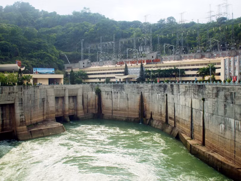 Nhà máy thủy điện Hòa Bình