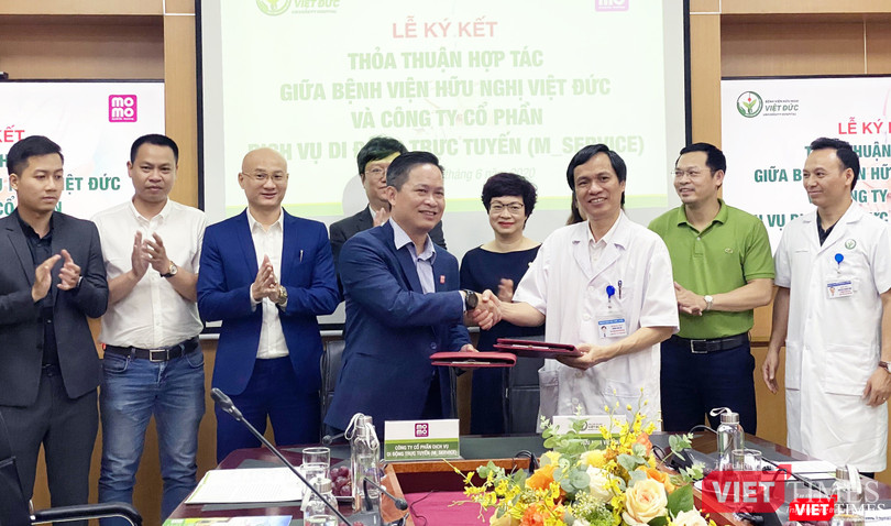 Bệnh viện Hữu nghị Việt Đức và MoMo kí thỏa thuận hợp tác về việc thanh toán viện phí, phí đăng ký khám chữa bệnh bằng ví điện tử.