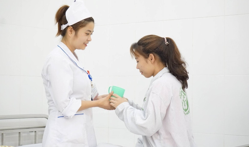 Chăm sóc cho bệnh nhân tại Viện Sức khỏe tâm thần, Bệnh viện Bạch Mai