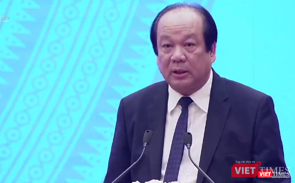 Bộ trưởng, Chủ nhiệm Văn phòng Chính phủ Mai Tiến Dũng phát biểu tại hội nghị.