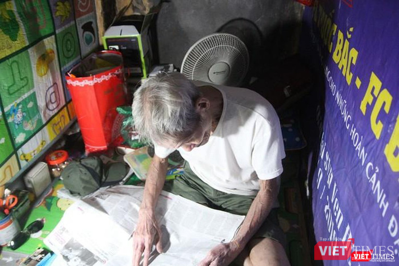 Ông Cao trong lòng căn nhà nhỏ hẹp