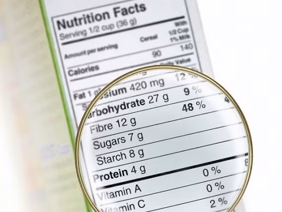 Hãy tập thói quen quan tâm tới nhãn dinh dưỡng để tiêu dùng các sản phẩm có lợi cho sức khỏe.