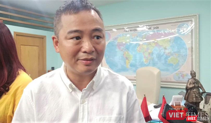 PGS.TS. Nguyễn Lân Hiếu - Giám đốc Bệnh viện Đại học Y Hà Nội, đại biểu Quốc hội trả lời phỏng vấn báo chí sáng nay, 5/8. PGS.TS. Nguyễn Lân Hiếu - Giám đốc Bệnh viện Đại học Y Hà Nội, đại biểu Quốc hội trả lời phỏng vấn báo chí sáng nay, 5/8.