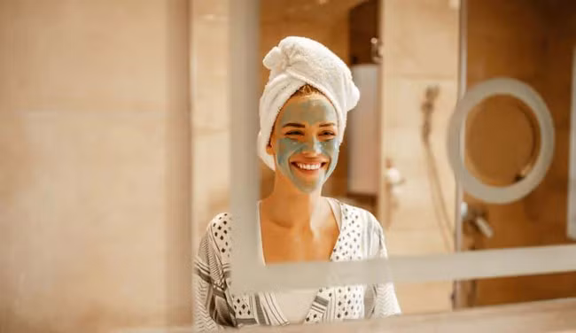 Các cách chăm sóc da hiệu quả khi môi trường ô nhiễm (Ảnh: Internet)