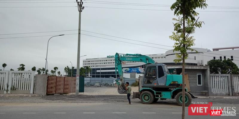 Một phần của BV Bạch Mai đang tiếp tục thi công Một phần của BV Bạch Mai đang tiếp tục thi công