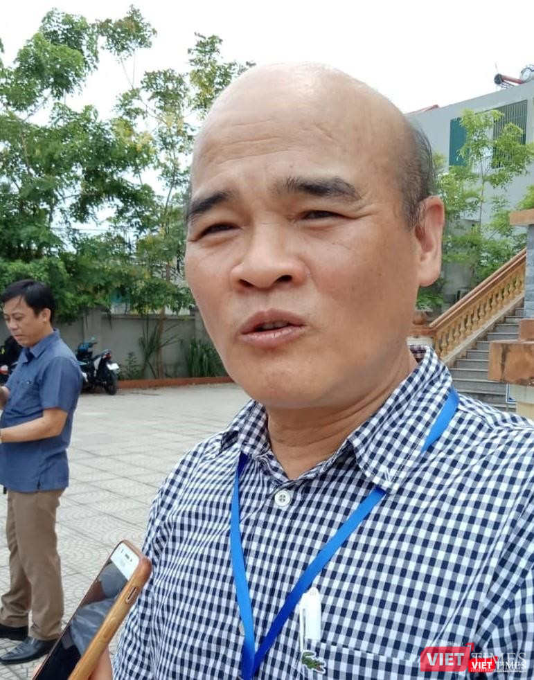 Vụ trưởng Nguyễn Huy Quang trả lời phỏng vấn sau phiên tòa Vụ trưởng Nguyễn Huy Quang trả lời phỏng vấn sau phiên tòa