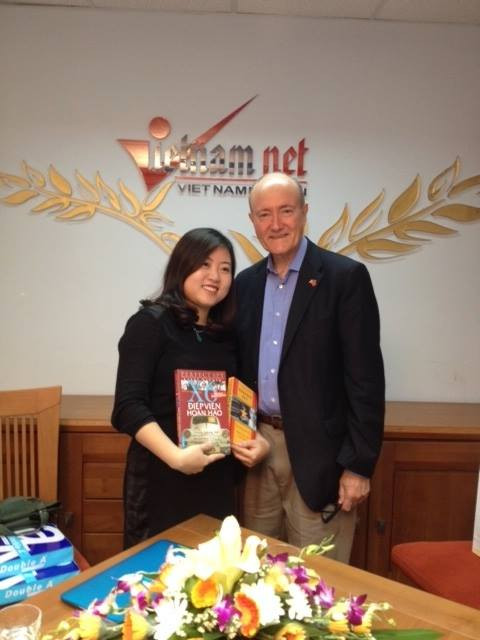 Bùi Việt Lâm cùng Larry Bergman