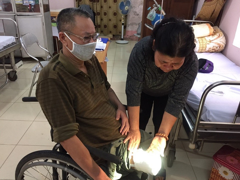 Với tình yêu thương cao đẹp thì dù có khó khăn vất vả đến đâu con người cũng chiến thắng được bệnh tật- Ảnh nhan vật cung cấp.