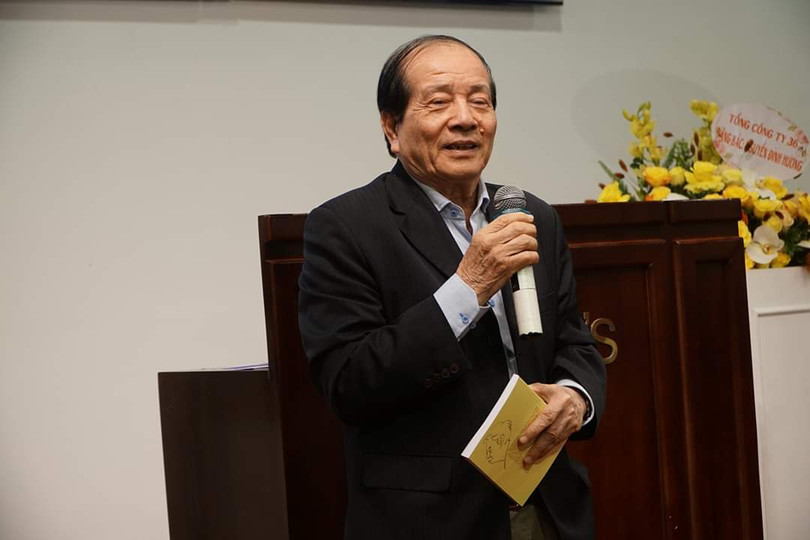 "Chúng ta tin vào trí tuệ, tiếng nói trung thực, vô tư và khách quan của nhà tổ chức Nguyễn Đình Hương. Nhắc đến Nguyễn Đình Hương là nhắc đến một người cán bộ mẫu mực của Đảng, người con ưu tú của đất nước.” – Nhà thơ Hữu Thỉnh.