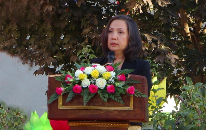 Bà Kiều Hà Liên - Tham tán, phòng Chính trị - Đối ngoại ĐSQ Việt Nam tại Ukraine. Bà Kiều Hà Liên - Tham tán, phòng Chính trị - Đối ngoại ĐSQ Việt Nam tại Ukraine.