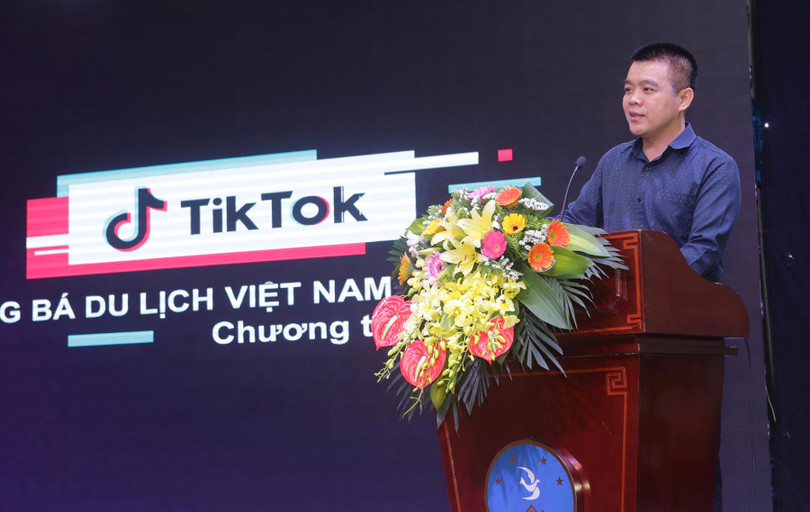 Ông Nguyễn Lâm Thanh - Giám đốc Chính sách TikTok Việt Nam, tính đến đầu năm 2019, TikTok đã có hơn 1.000 nhà sáng tạo nội dung chính thức, thu hút hơn 12 triệu người dùng hàng tháng tại Việt Nam.
