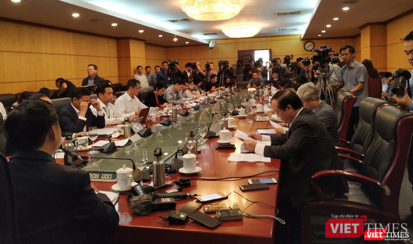 Cuộc họp khẩn của Bộ TN&MT thu hút sự quan tâm của hàng trăm cơ quan báo chí