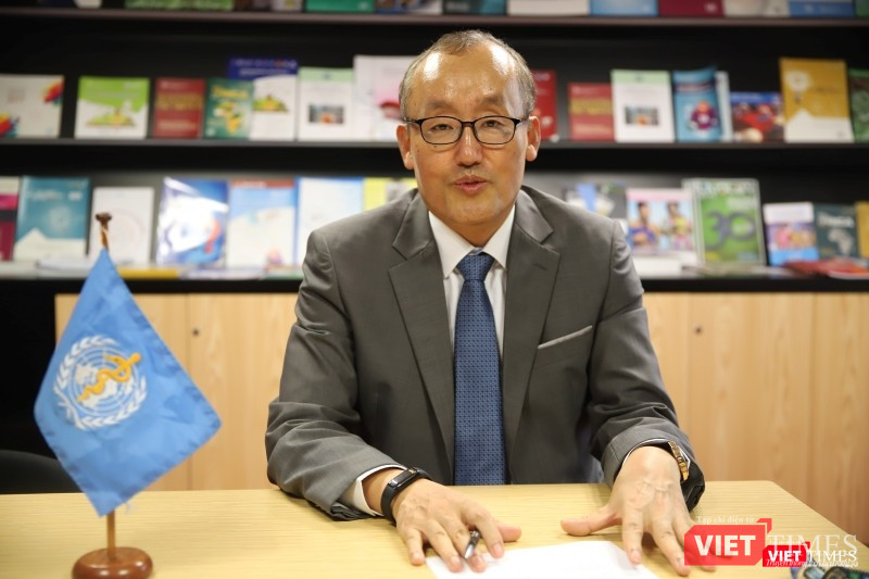 TS. Kidong Park – Trưởng Đại diện của Tổ chức Y tế Thế giới (WHO) tại Việt Nam chia sẻ thông tin về chùm ca bệnh ghi nhận tại TP Vũ Hán, Hồ Bắc, Trung Quốc (Ảnh: WHO Việt Nam) TS. Kidong Park – Trưởng Đại diện của Tổ chức Y tế Thế giới (WHO) tại Việt Nam chia sẻ thông tin về chùm ca bệnh ghi nhận tại TP Vũ Hán, Hồ Bắc, Trung Quốc (Ảnh: WHO Việt Nam)