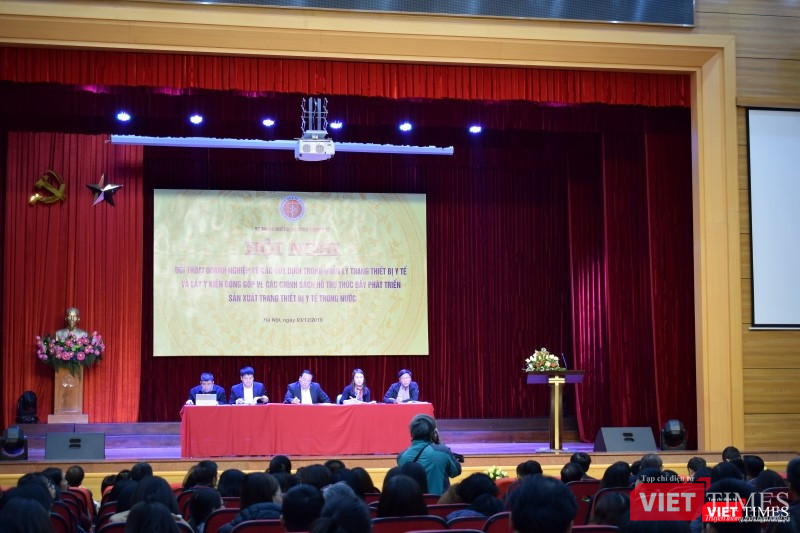 Buổi hội nghị đối thoại doanh nghiệp về các quy định trong quản lý trang thiết bị y tế và lấy ý đóng góp về các chính sách hỗ trợ thúc đẩy phát triển sản xuất trang thiết bị y tế trong nước tổ chức ngày 3/12. Buổi hội nghị đối thoại doanh nghiệp về các quy định trong quản lý trang thiết bị y tế và lấy ý đóng góp về các chính sách hỗ trợ thúc đẩy phát triển sản xuất trang thiết bị y tế trong nước tổ chức ngày 3/12.