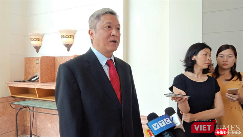 Thứ trưởng Bộ Y tế Nguyễn Trường Sơn Thứ trưởng Bộ Y tế Nguyễn Trường Sơn