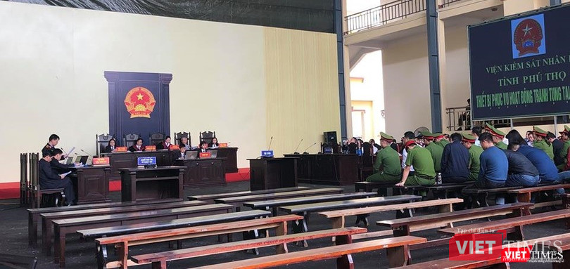 Quang cảnh phiên tòa xét xử sáng nay (21/11) Quang cảnh phiên tòa xét xử sáng nay (21/11)