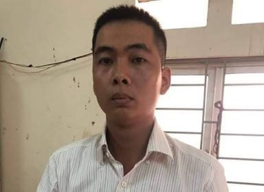 Công an “rởm” khoe số hiệu giả để xin cảnh sát giao thông bỏ qua vi phạm ảnh 1