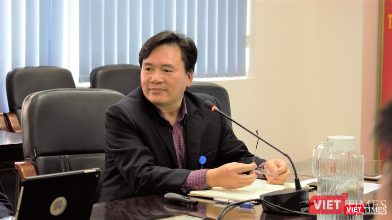 TS. Nguyễn Văn Thường – Giám đốc Bệnh viện Đa khoa Đức Giang (Hà Nội) chủ trì buổi họp báo.